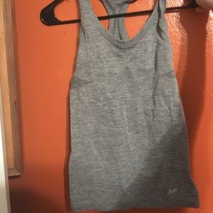 New Balance Tops - Womanâs workout top New Balance Tops - Womanâs workout top